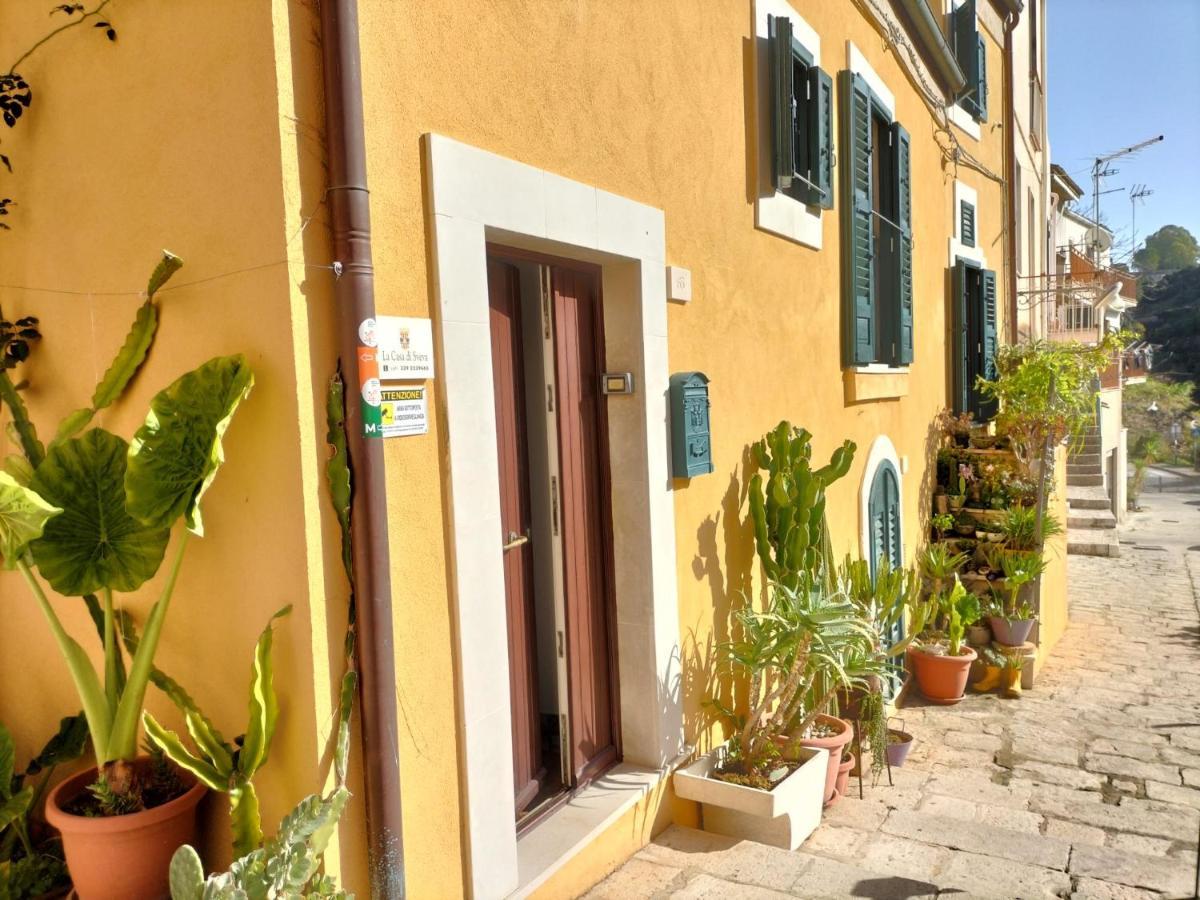 La Casa Di Sveva Leilighet Ragusa Eksteriør bilde