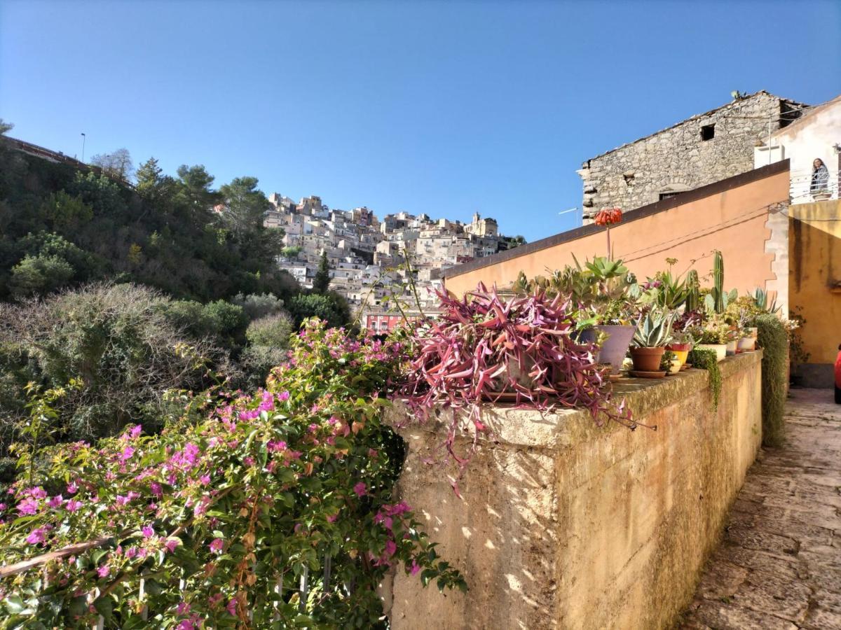 La Casa Di Sveva Leilighet Ragusa Eksteriør bilde